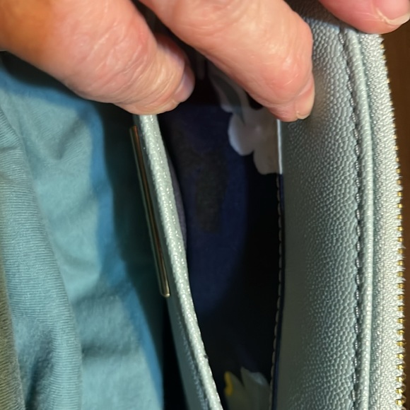 Anne Klein green wallet - Picture 6 of 6